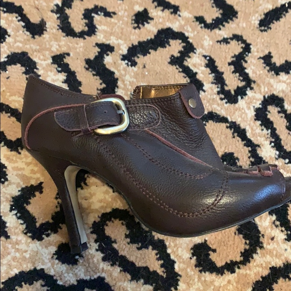 Size 4 Ankle boots